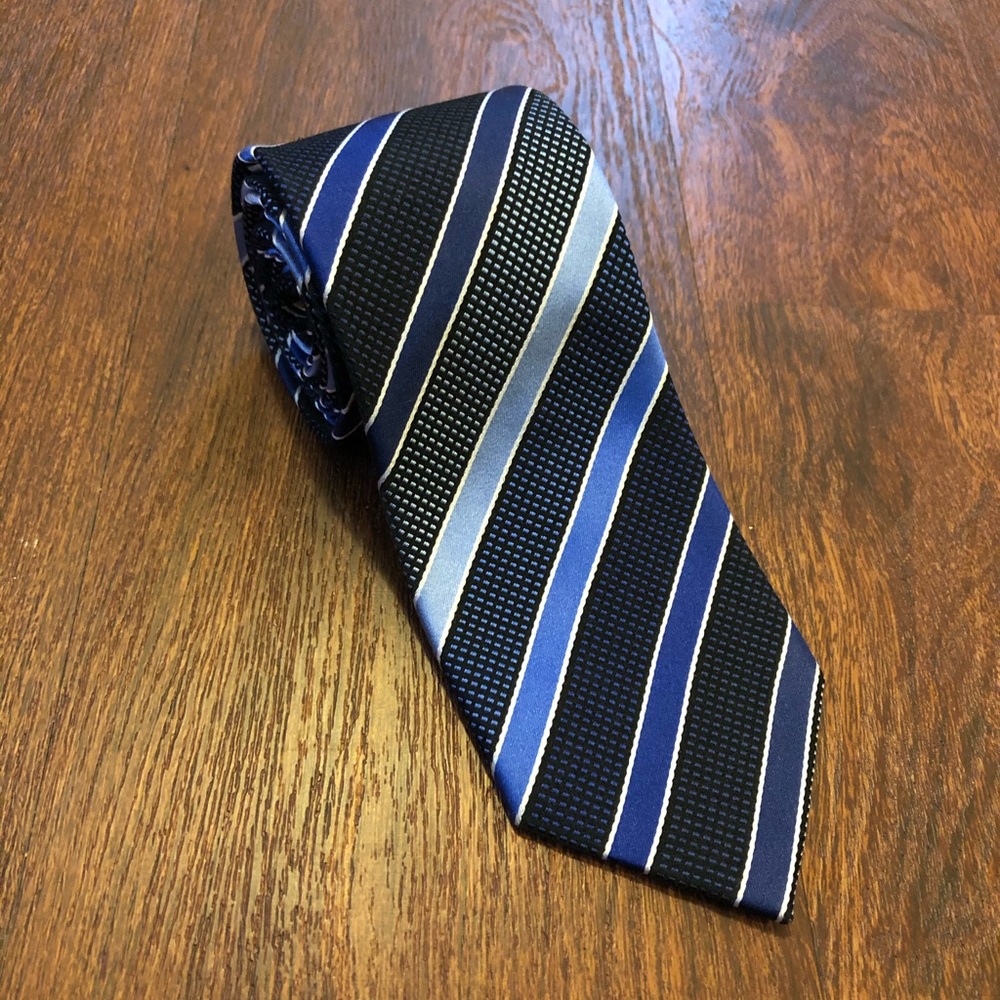 Geoffrey Beene Neck Tie